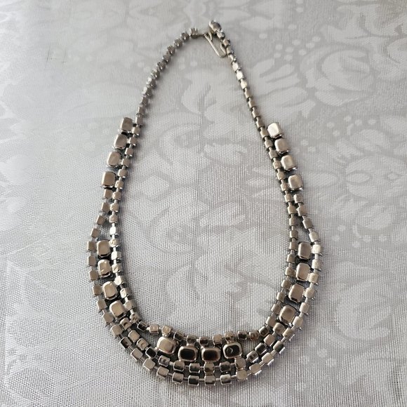 VINTAGE Blue Rhinestone Necklace & Earrings Set - Picture 10 of 10